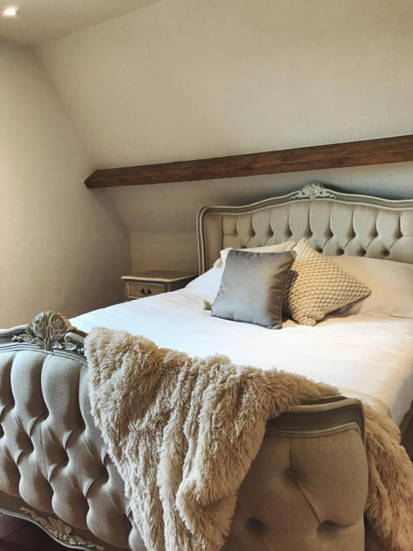 Luxury Chateau w. pool&hot tub in Dordogne Beynac-et-Cazenac Buitenkant foto