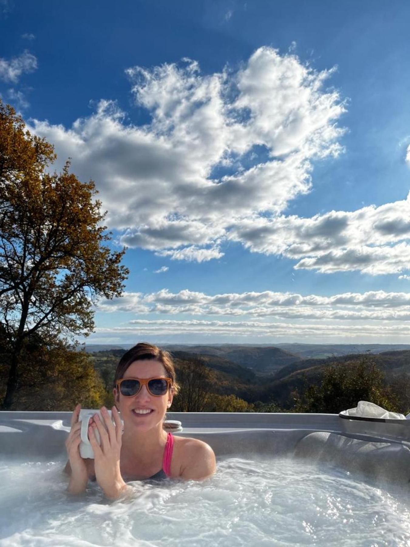 Luxury Chateau w. pool&hot tub in Dordogne Beynac-et-Cazenac Buitenkant foto